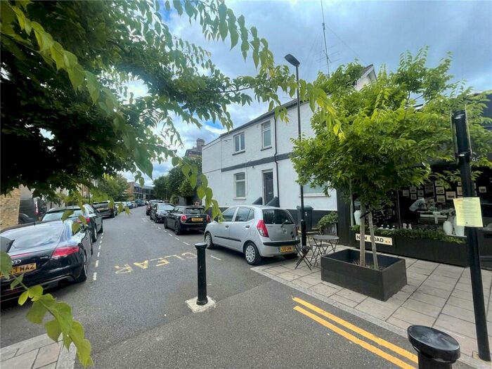 1 Bedroom Apartment To Rent In Park Road, London, N8