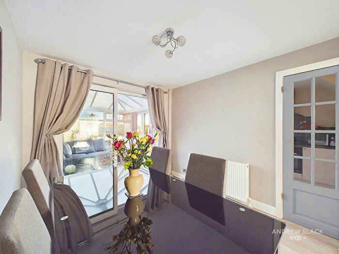 3 Bedroom Semi-Detached House For Sale In Valmont Avenue, Off Big Barn Lane, Mansfield, Nottinghamshire, NG18