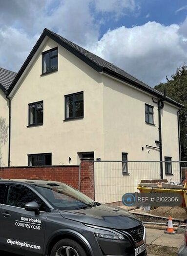 4 Bedroom Semi-Detached House To Rent In Allonby Gardens, Wembley, HA9