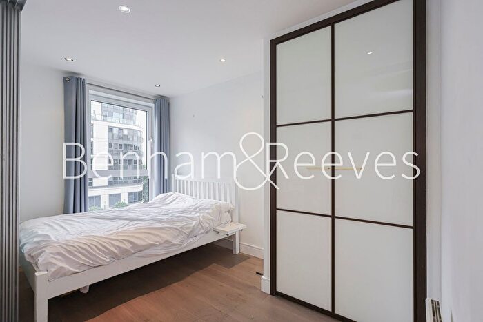1 Bedroom Flat To Rent In Townmead Road, Fulham, SW6