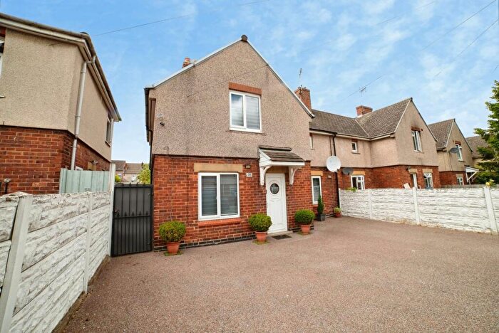 3 Bedroom Semi Detached House For Sale In Preston Avenue, Alfreton, Derbyshire, DE55