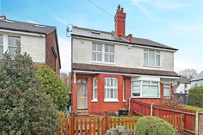 2 Bedroom Semi Detached House For Sale In Ifold Road, Redhill, RH1