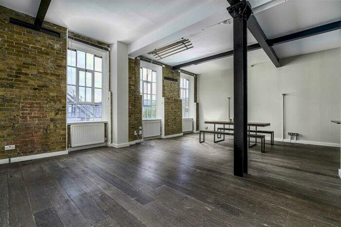 2 Bedroom Flat To Rent In Indigo Mews, Stoke Newington, N16