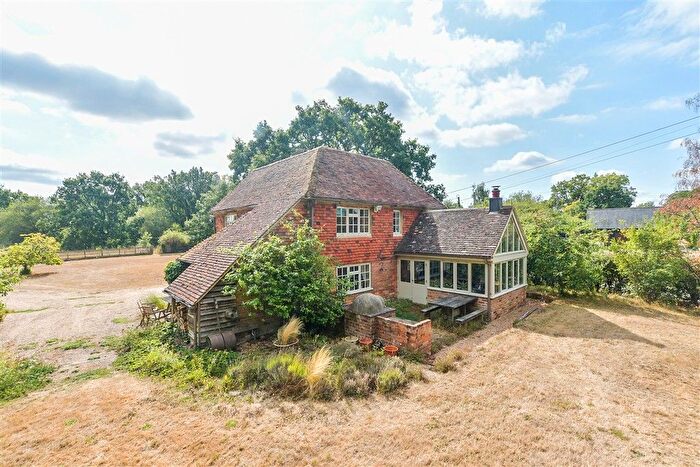 4 Bedroom Property For Sale In Waterman Quarters, Headcorn, Ashford, Kent, TN27