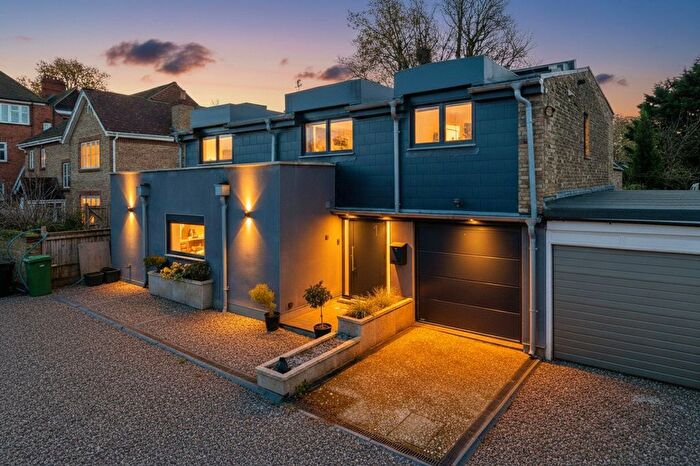 4 Bedroom Link Detached House For Sale In Grangewood Lane, Beckenham, BR3