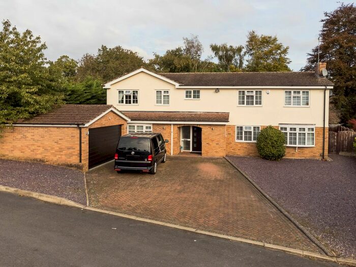 7 Bedroom Detached House For Sale In Green Park, Wrexham, LL13