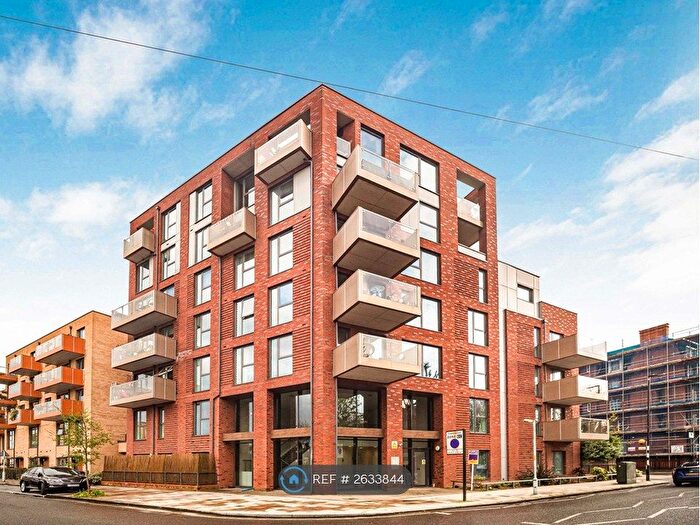 1 Bedroom Flat To Rent In Southampton Way, London, SE5