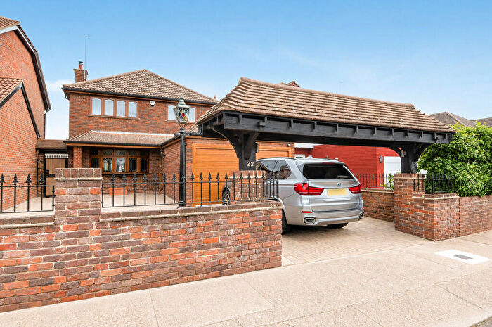 4 Bedroom Detached House For Sale In Villa Road, Benfleet, SS7