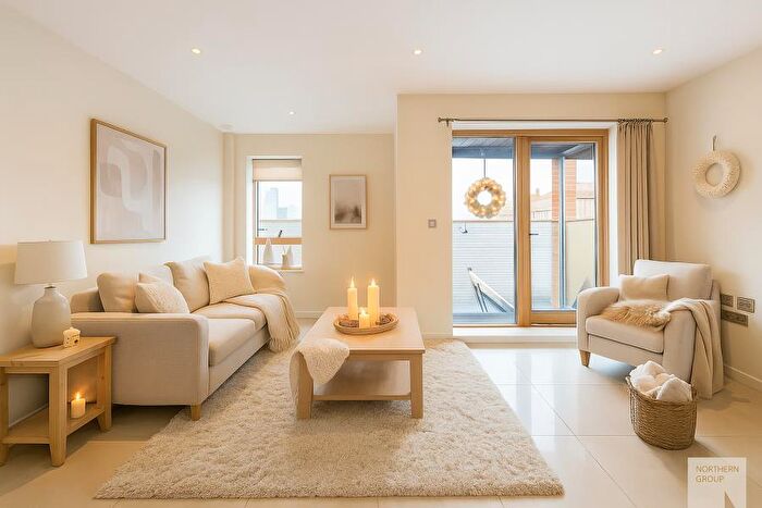 1 Bedroom Apartment To Rent In Apt . :: Ice Plant, M4