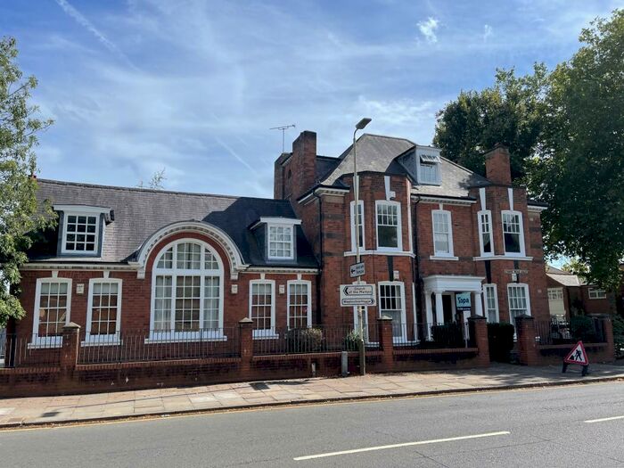 Flats for sale in Western Park, LE3, Leicester