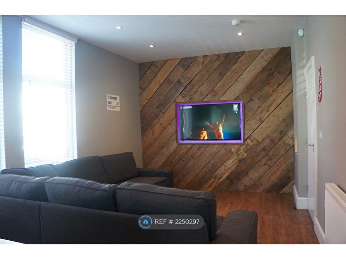 6 Bedroom Terraced House To Rent In Nicander Road, Liverpool, L18