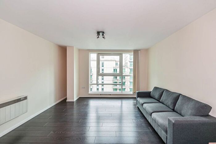 1 Bedroom Flat For Sale In Aquarius House, St George Wharf, Vauxhall, London, SW8