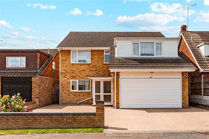 4 Bedroom Detached House For Sale In Fairview Road, Basildon, Essex, SS14