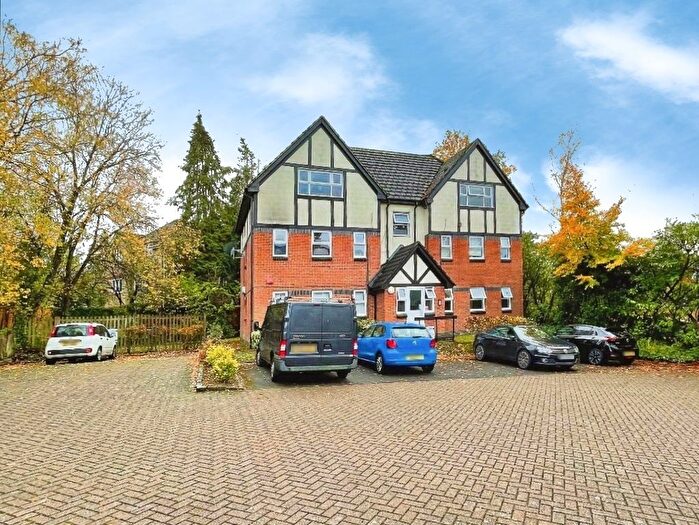 1 Bedroom Flat To Rent In Shelley Court, Camberley, Surrey, GU15
