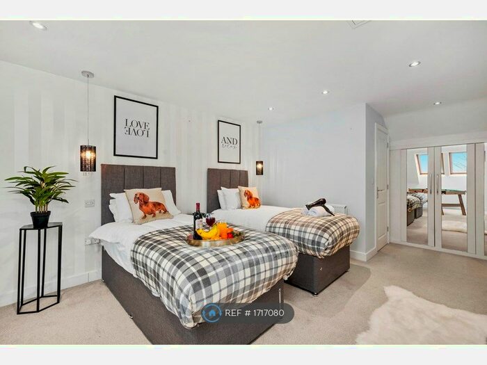 4 Bedroom Detached House To Rent In Butter Row, Wolverton, Milton Keynes, MK12