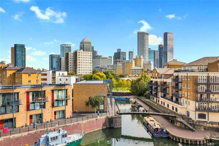 2 Bedroom Apartment To Rent In Basin Approach, E14