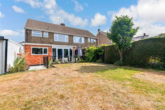 3 Bedroom Semi-Detached House For Sale In Hythe Road, Willesborough, Ashford, Kent, TN24