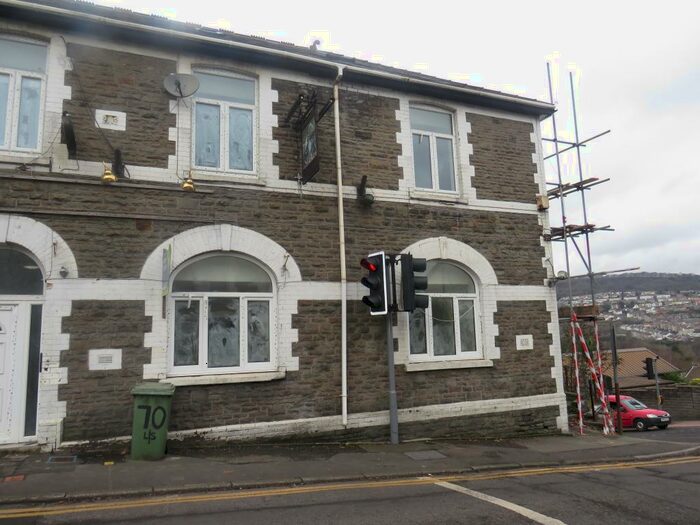 2 Bedroom House To Rent In Llantrisant Road, Graig, Pontypridd, CF37