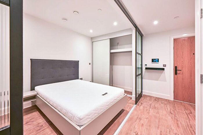 Studio To Rent In Uncle Colindale, Colindale, London, NW9