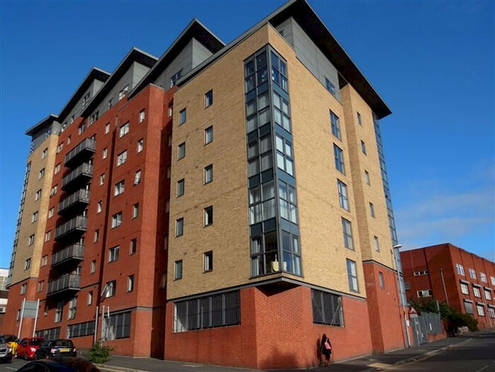 Garage / Parking For Sale In Parking At Lincoln Gate, Green Quarter, Red Bank, M4