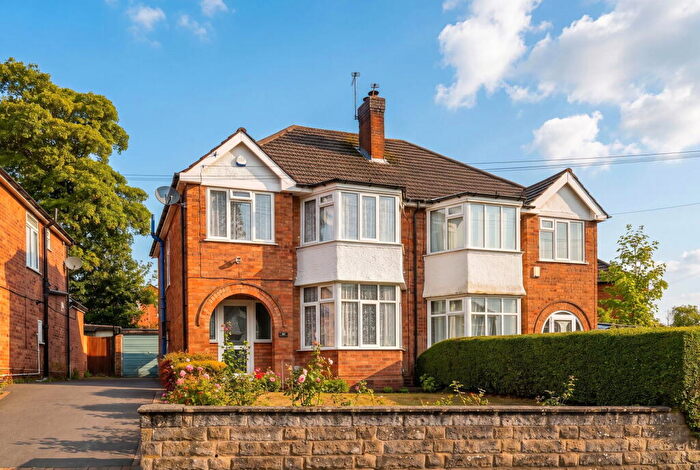 3 Bedroom Semi-Detached House For Sale In Pickwick Grove, Moseley, B13