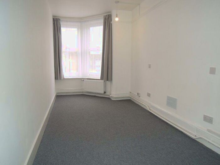 Studio To Rent In Lexden, CO3