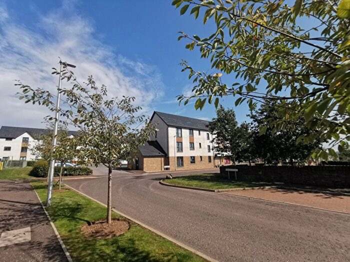 2 Bedroom Flat To Rent In Braes Of Gray Road, Dundee, DD2