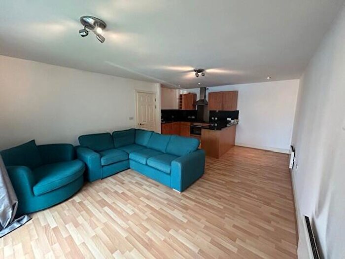 2 Bedroom Apartment To Rent In Plains Road, Nottingham, Nottinghamshire, NG3