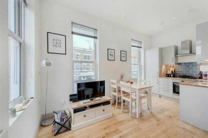 1 Bedroom Flat To Rent In Dorothy Road, London, SW2