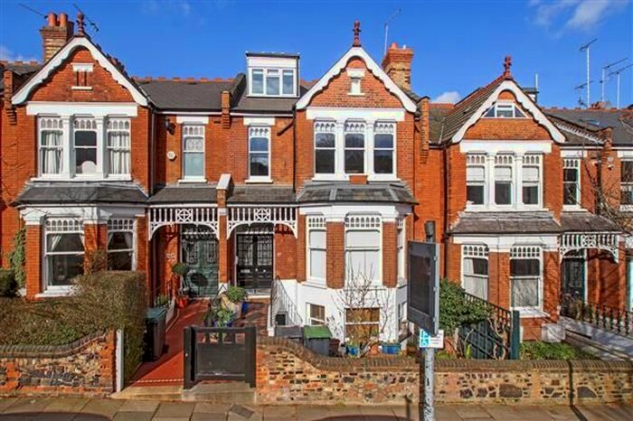 3 Bedroom Flat To Rent In Dukes Avenue, Muswell Hill, N10