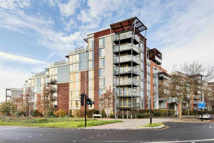 1 Bedroom Flat To Rent In Greenwich Millennium Village, West Parkside, London, SE10