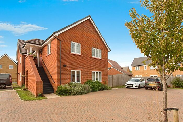 2 Bedroom Maisonette For Sale In Barwell Close, Swavesey, Cambridge, CB24