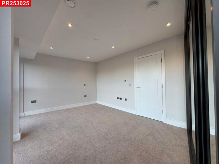 1 Bedroom Flat To Rent In Barnet – Bedroom Flat, EN4