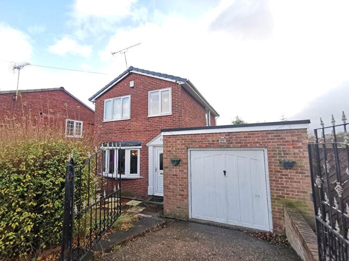 3 Bedroom Detached House To Rent In Eastfield Drive, Pontefract, West Yorkshire, WF8