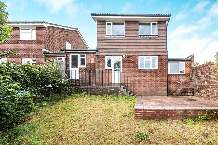 5 Bedroom Link Detached House To Rent In Lynchet Close, Brighton, BN1