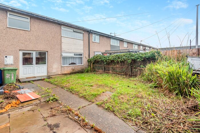 3 Bedroom Terraced House For Sale In Fountains Avenue, Grimsby, Lincolnshire, DN37