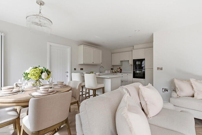 3 Bedroom Detached Bungalow For Sale In Church Street, Royston, Barnsley, S71