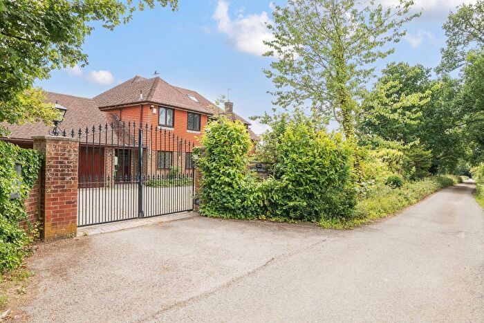 6 Bedroom Detached House To Rent In Barn Lane, Four Marks, GU34