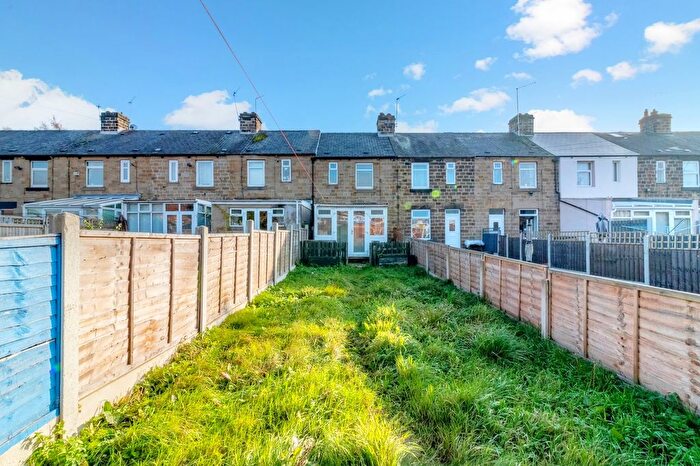 2 Bedroom Terraced House To Rent In Pontefract Road, Barnsley, S71