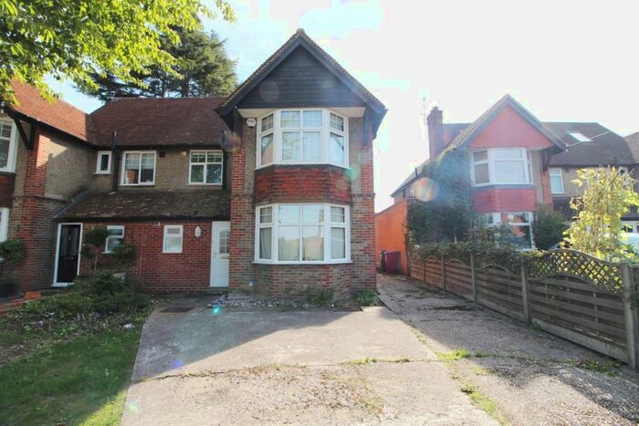 4 Bedroom Semi-Detached House To Rent In Tilehurst Road, Reading, RG30