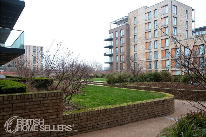 2 Bedroom Apartment For Sale In Handley Drive, London, SE3