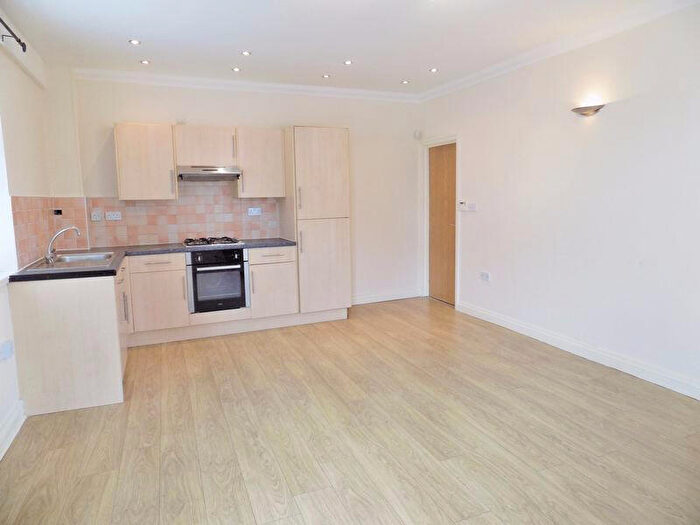 Terraced House To Rent In Verve Apartments, Romford, Essex, RM1