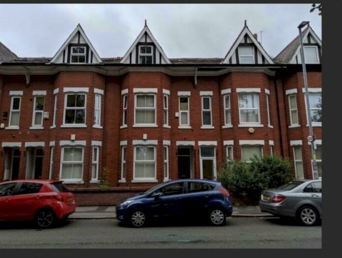 3 Bedroom Private Hall To Rent In Platt Lane (), Fallowfield, Manchester, M14