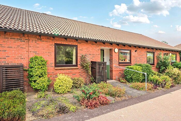 2 Bedroom Retirement Property For Sale In Portland Drive, Oaktree Court, Willen, Milton Keynes, MK15