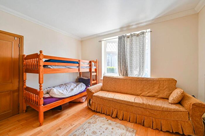 2 Bedroom Terraced House For Sale In Pontefract Road, Downham, Bromley, BR1