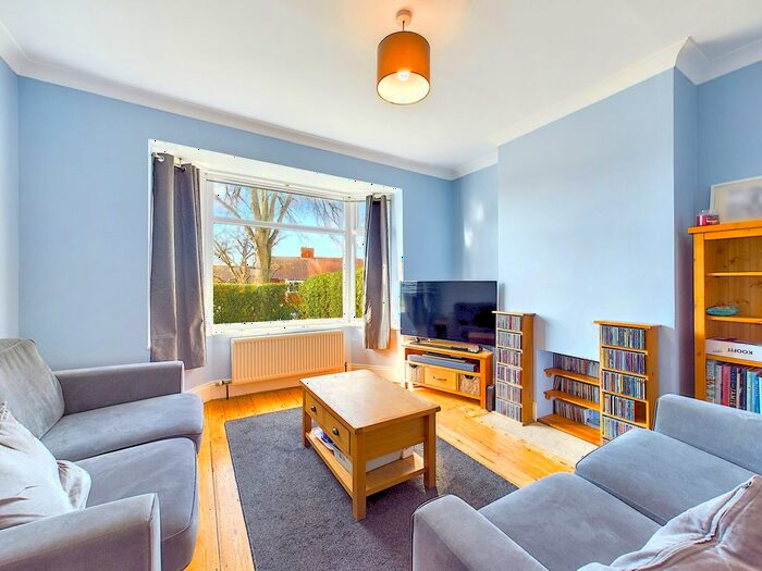 3 Bedroom Semi-Detached House To Rent In Woodlea Avenue, York, YO26