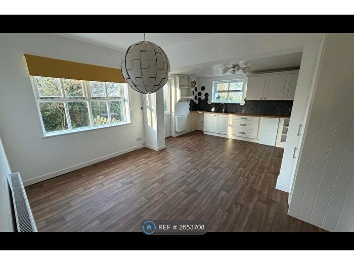 5 Bedroom Semi-Detached House To Rent In Ash Street/Church Road, Wrabness, CO11