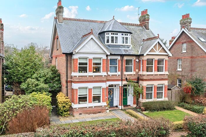 5 Bedroom Semi-Detached House For Sale In London Road, Little Kingshill, HP16