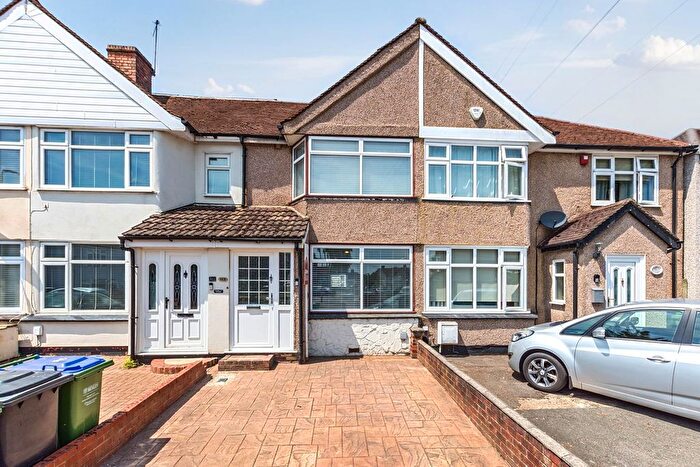 2 Bedroom Terraced House For Sale In Penshurst Avenue, Sidcup, DA15