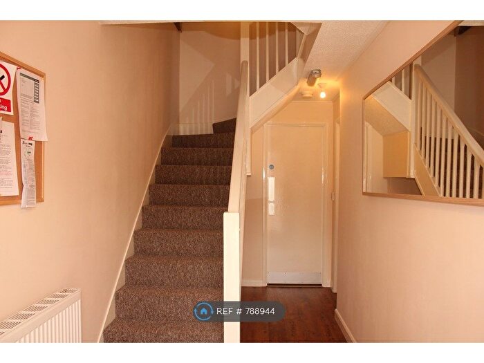 6 Bedroom Terraced House To Rent In Gadd Street, Nottingham, NG7